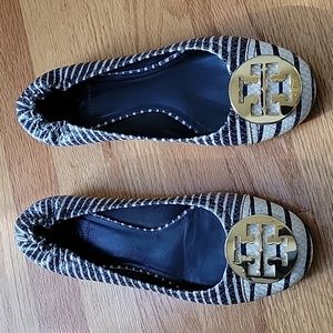 Tory Burch size 9 wowens slip on flats shoes